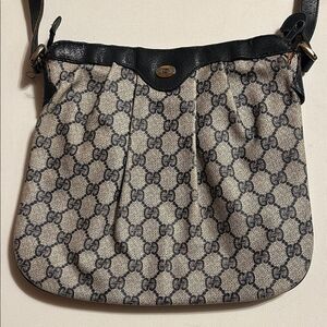 Vintage Gucci Black and Tan Patterned Shoulder Bag